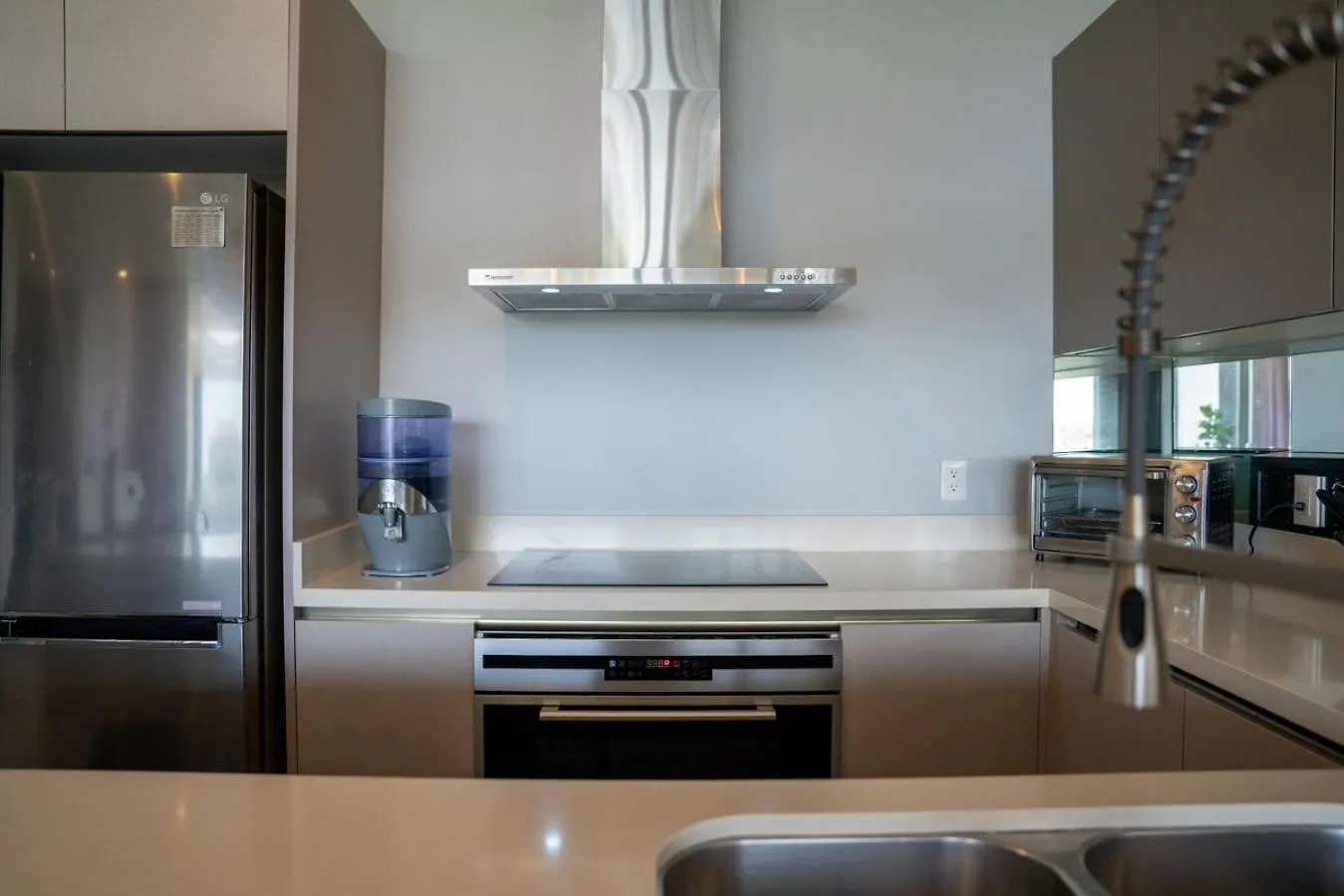 3Br Luxury Condo W/ Private Rooftop Pool & Gym プレヤデルカーメン アパート