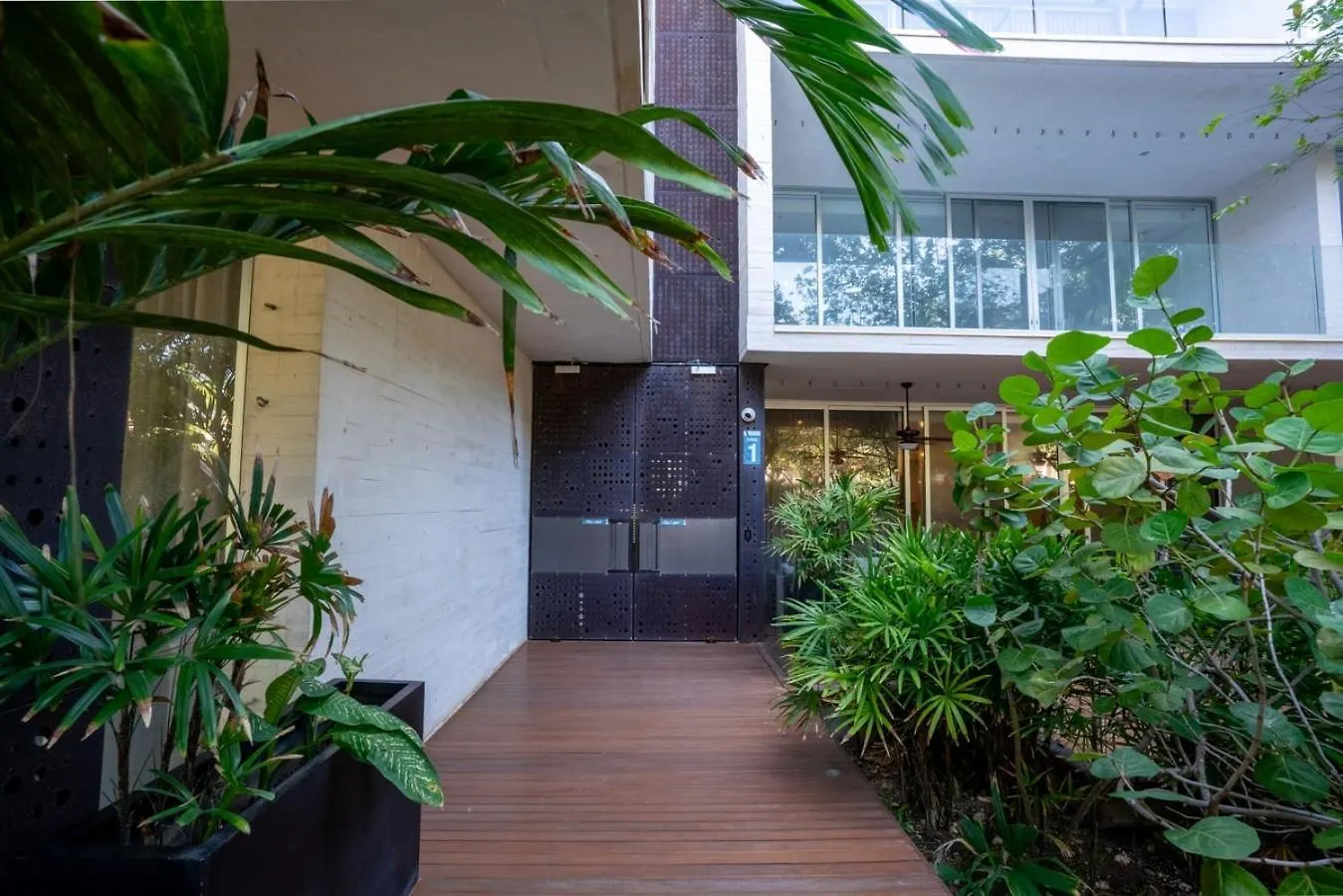 アパート 3Br Luxury Condo W/ Private Rooftop Pool & Gym プレヤデルカーメン メキシコ
